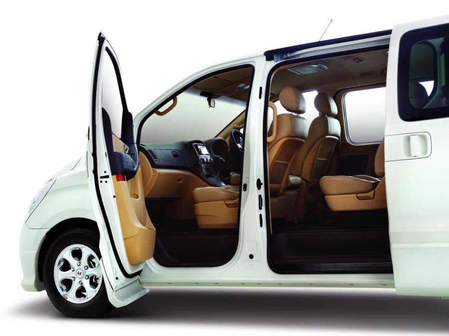 Интерьер Hyundai Grand Starex Royale 2009 года  (фото 3 из 3)